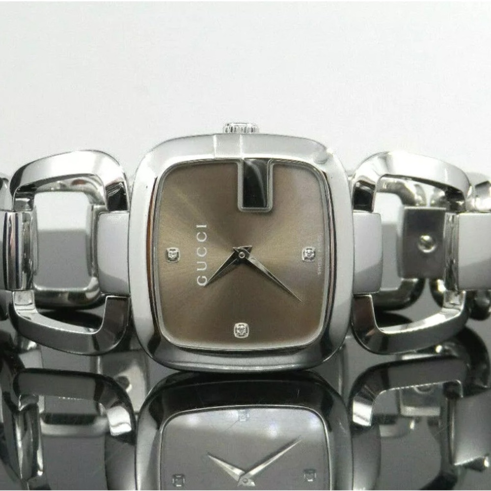 New In Box! G Gucci Silver Diamond Women’s Watch YA125401